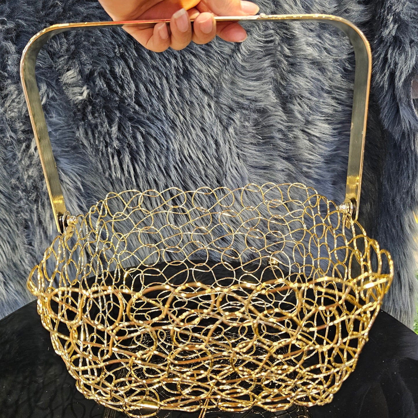 Golden Fruit Serving Basket (Medium)