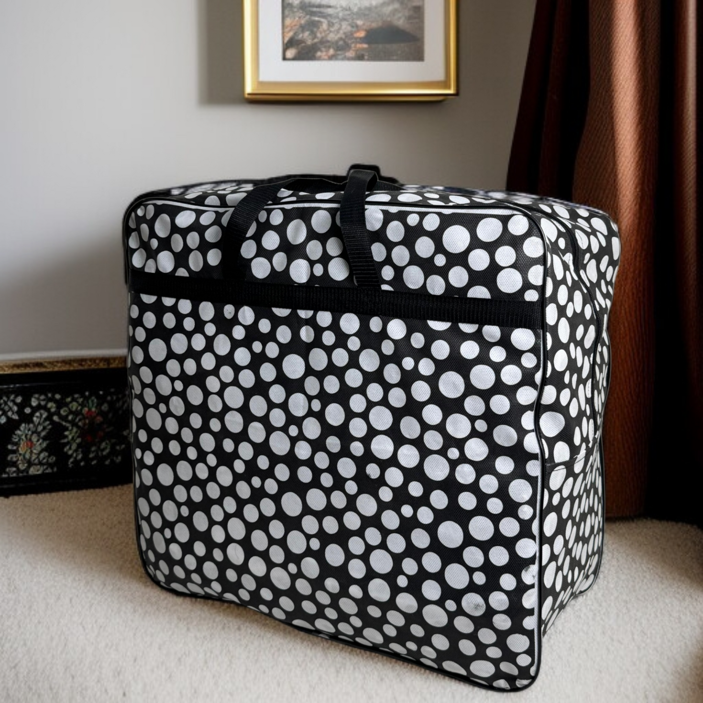 110GSM Non-Woven Luggage White (Polka Dot)