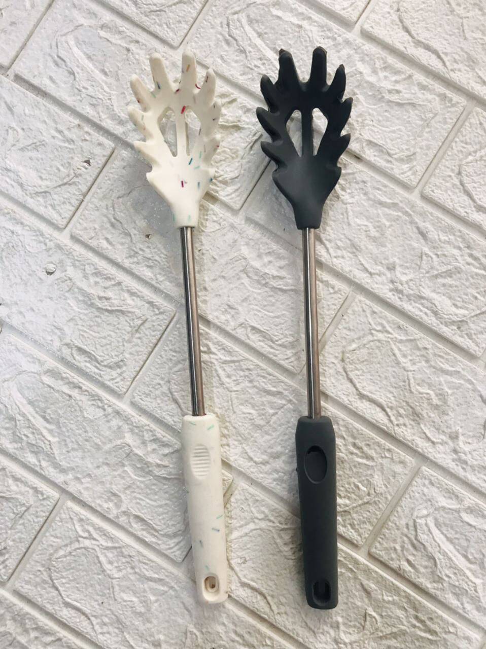 Silicon Spaghettis, Noddle's Spatula