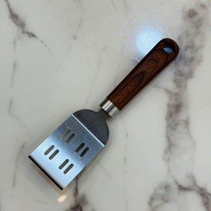 Wood Handle Cake Lifter -D2