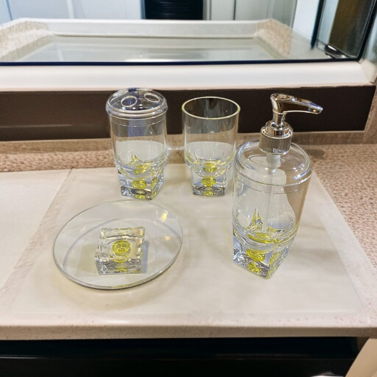 4 Pcs Acrylic Bath Set